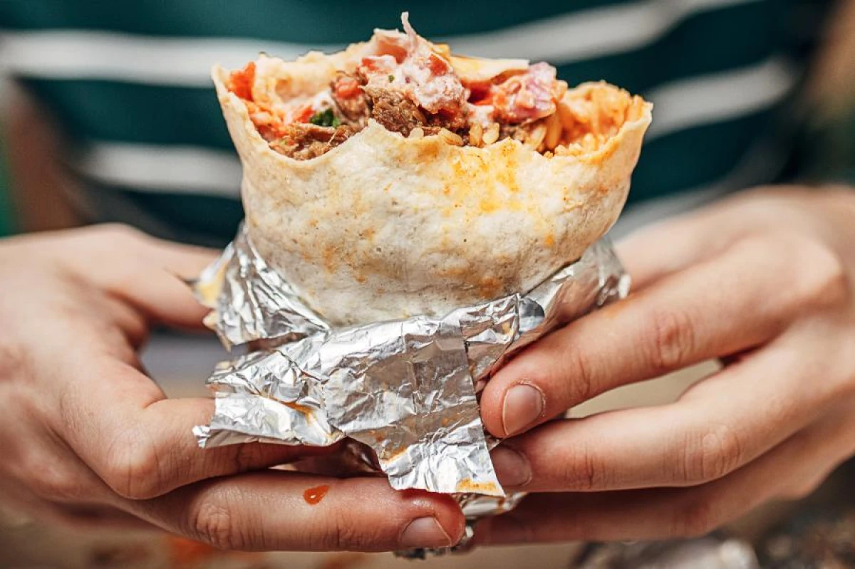 Scientists Develop the World’s First Edible Adhesive Tape for Culinary Use