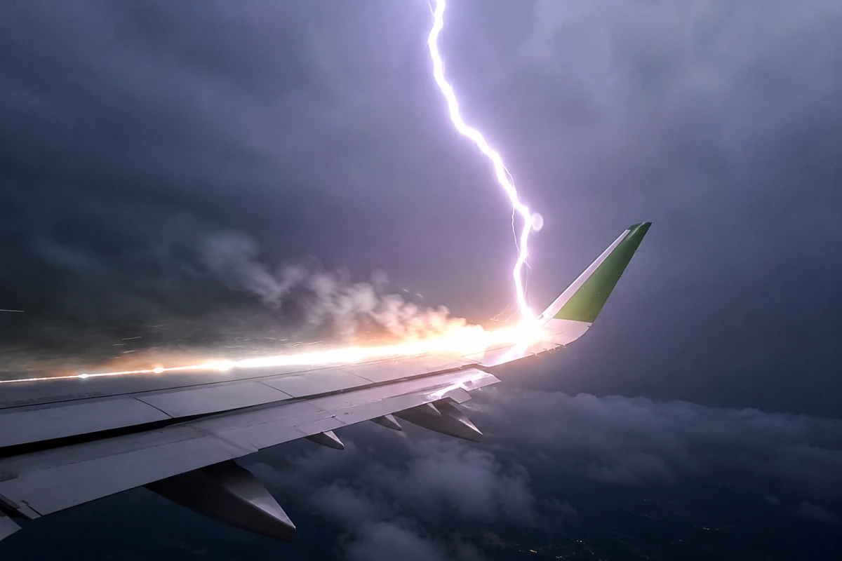 Lightning Struck the Wing of a Plane During a Flight to Mexico — Passengers Captured the Scary Moment on Video