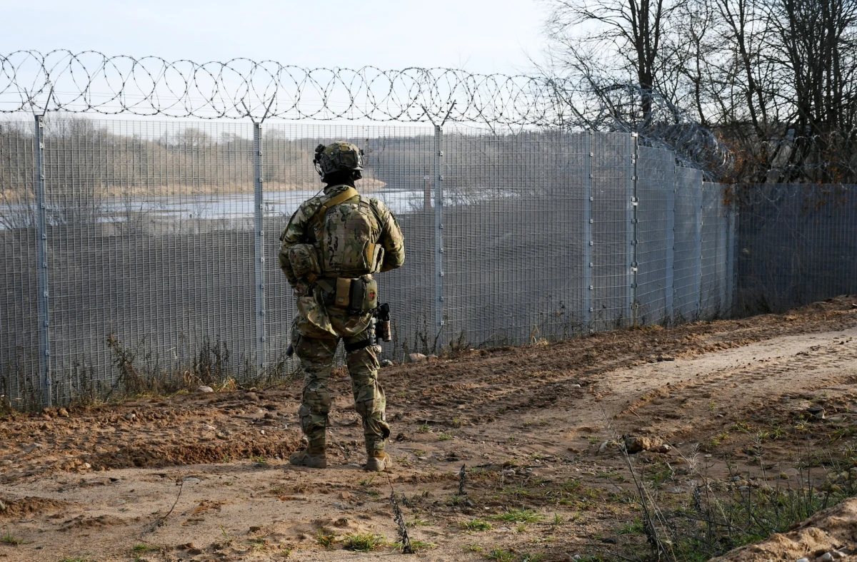 Пограничник на границе
