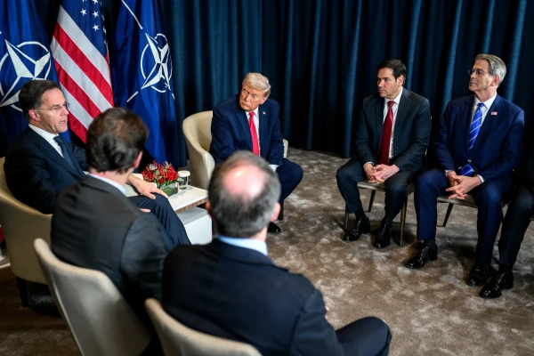 Трамп на встрече с руководством стран НАТО