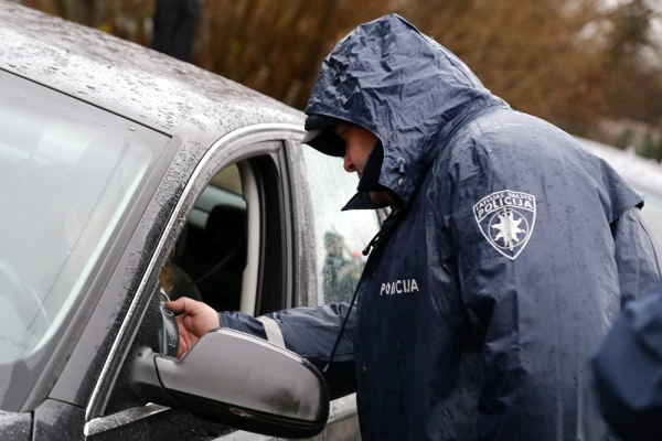 Полиция оперативно прибыла на место аварии.
