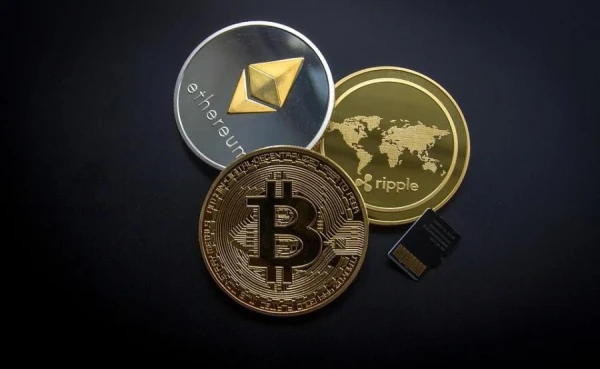 Изображения виртуальной криптовалюты