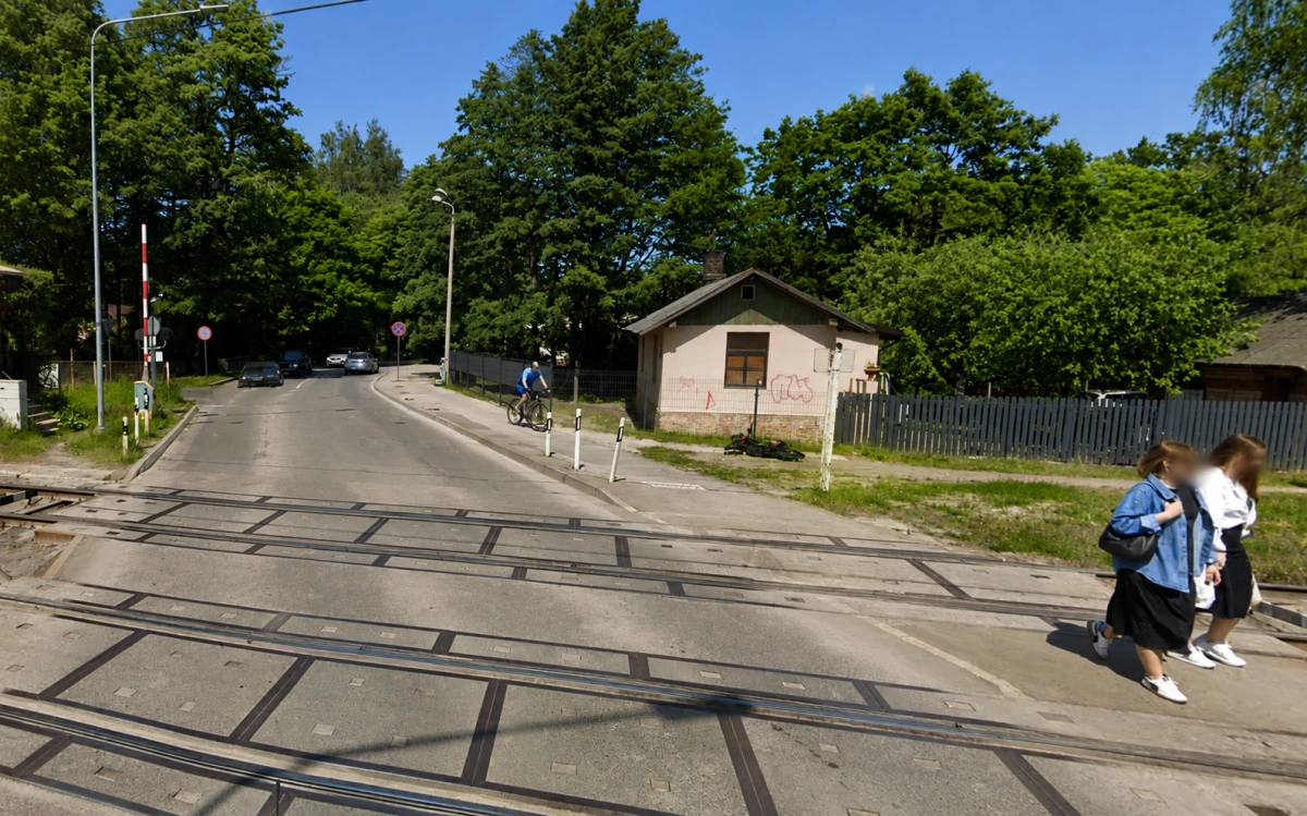 Железнодорожный переезд