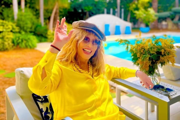 "Woman of the Cosmos": New Photo of Alla Pugacheva Sparks Heated Discussions: Fans Admire Her Appearance