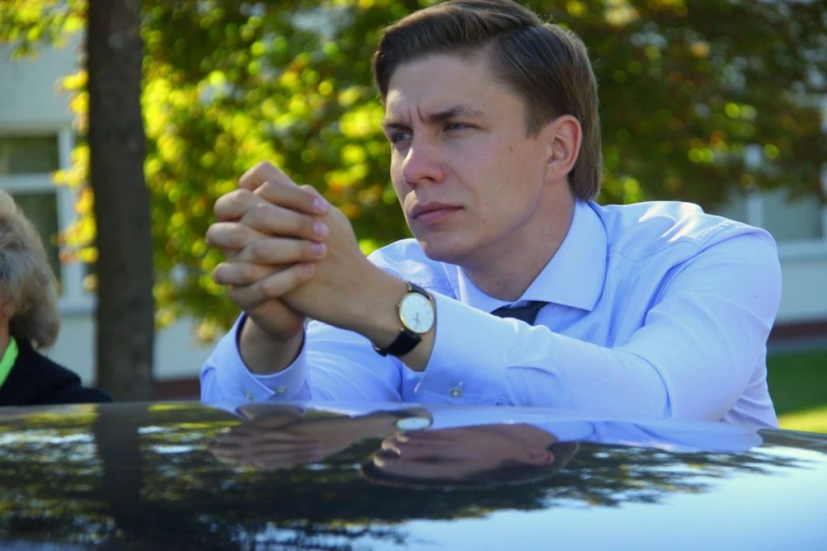 Молодой и амбициозный лидер.