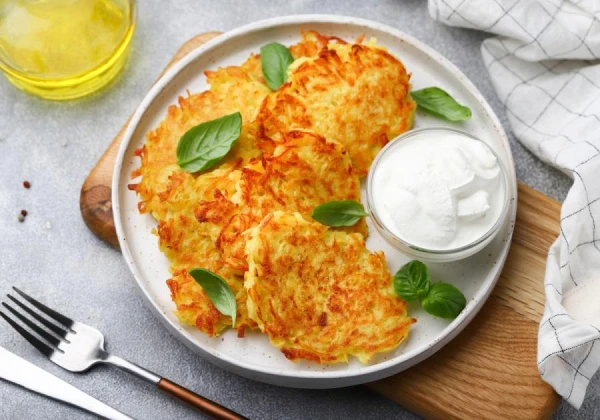 Five Tricks for Making Potato Pancakes Without Flour and Eggs