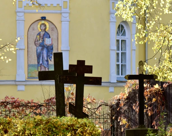 В вопросе кладбищ пока не услышано мнение церкви.