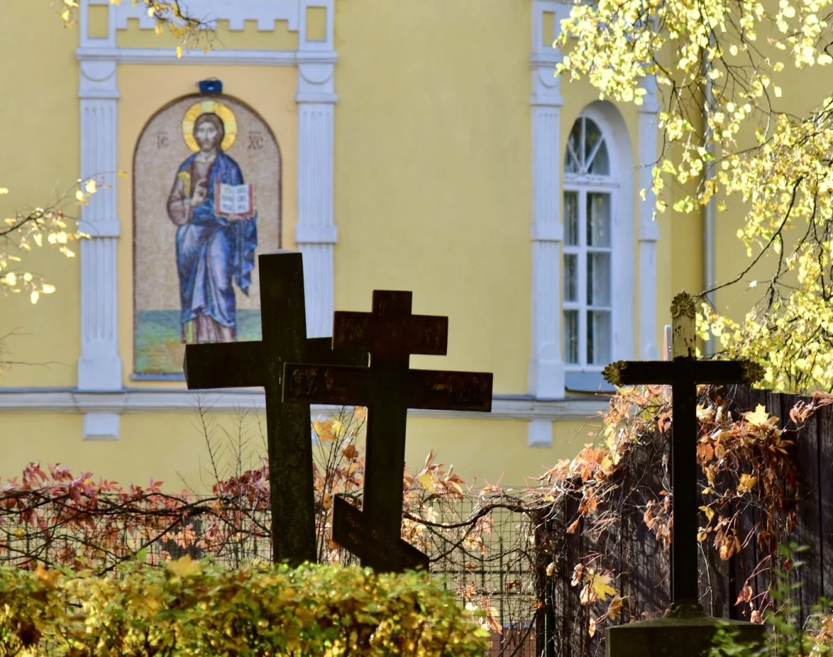 В вопросе кладбищ пока не услышано мнение церкви.
