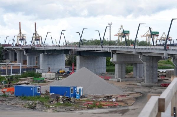 Строительство моста,  Кундзиньсала