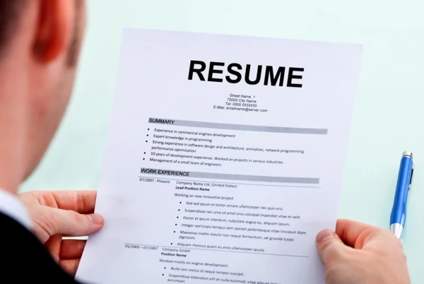What to Write in a Resume to Get an Interview Invitation