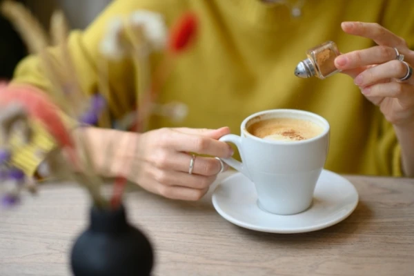 The Nutritionist Explained Which Supplements Turn Coffee into a Super Drink