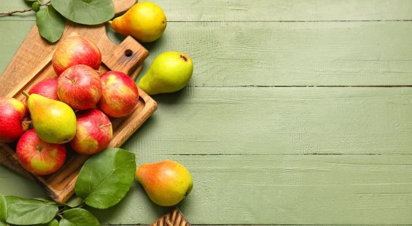 The Doctor Explained Why Pears Are Healthier Than Apples