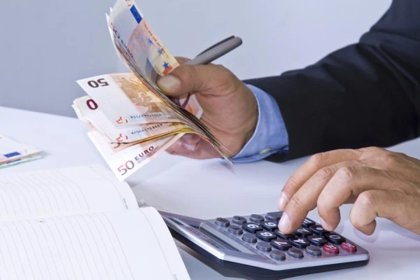 Workers in the Baltic States Lose Faith in Wage Growth