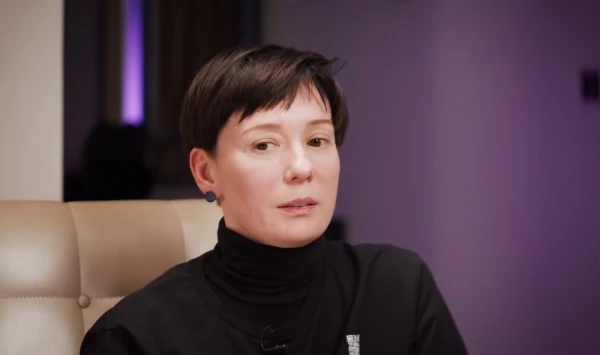 And Again the Gray Night: Chulpan Khamatova Celebrated Her 50th Anniversary in Riga