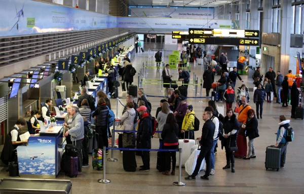 Starting today, Riga Airport invites passengers to long queues