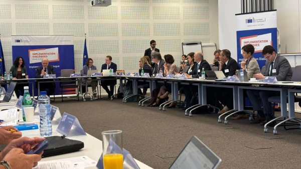 Становление Pax Europeana началось, как водится, с заседаний чиновников...