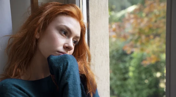 A Psychologist Explained How to Identify Autumn Depression in Yourself by 5 Signs