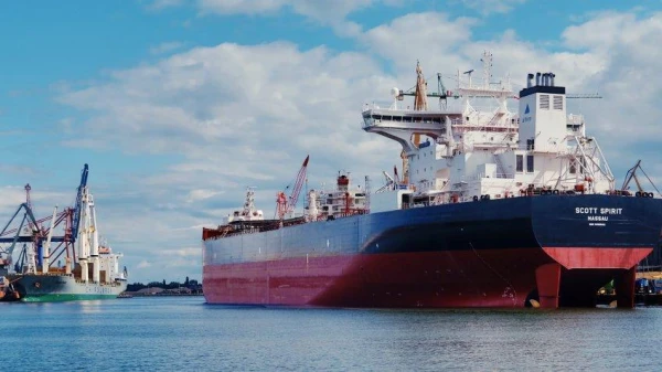 British Observer Reveals How Russia Found an Easy Way to Bypass Oil Sanctions