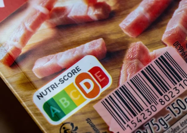 Yogurt with the letter E or A? Latvia proposes to label food healthiness directly in stores