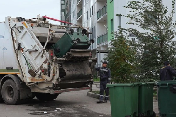 Garbage truck fatally hits 17-year-old scooter rider in Russian region