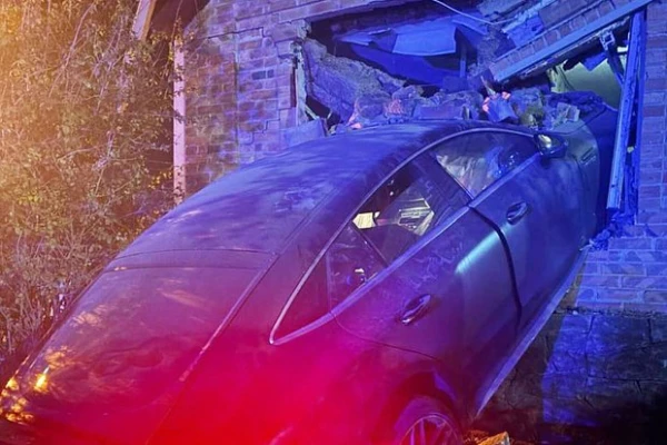 The owner of the house destroyed by the daughter of the bandit Tsapok has withdrawn his claims