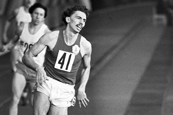 Линге был восходящей звезой легкой атлетики СССР.