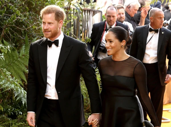 Scandal in Paris: Meghan Markle Accused of Disrespecting Lady Di«s Memory