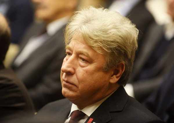 Famous politician Ziedonis Chevers has died