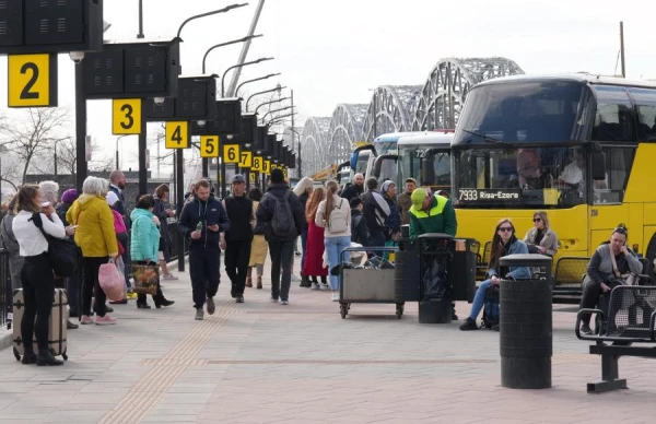 Latvia «closes its doors» to irregular bus routes to Russia and Belarus