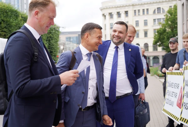 They Argued Again! The «Green Farmers» Voted Against the Prime Minister«s Proposal