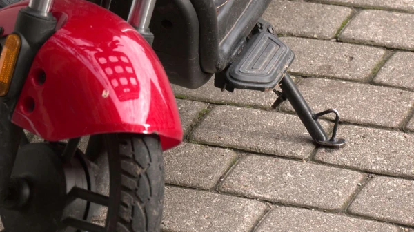 Ride remains available; minors continue to bypass app requirements
