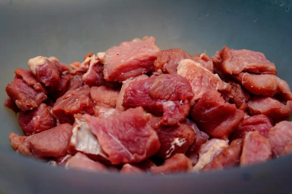 Man Ate Raw Meat in Defiance of His Wife — He Choked and Died