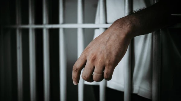 The court will continue the consideration of the criminal case regarding the leadership of a gang from prison