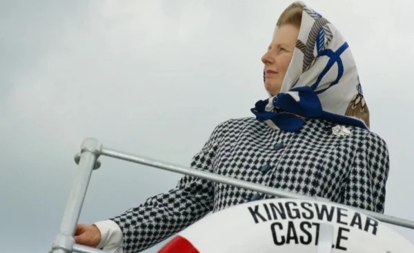 Премьер-министр придерживалась традиционного дресс-кода.