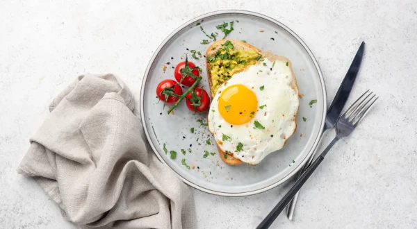 The Secret to the Perfect Fried Egg — A Replacement for Frying Butter Has Been Found