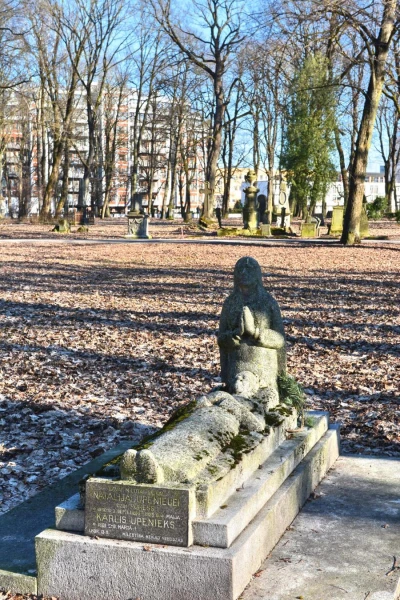Cemetery Tourism Comes Alive in Europe
