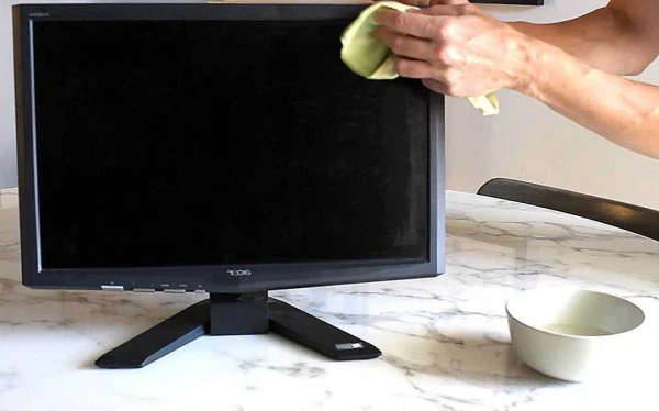 How to Protect Your TV and Monitor Screen from Dust