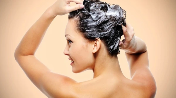 On Your Head: How to Choose the Right Shampoo in the Cold Season