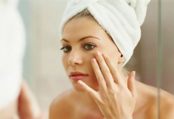 How to Prepare Your Skin for the Cold: Tips from a Cosmetic Chemist