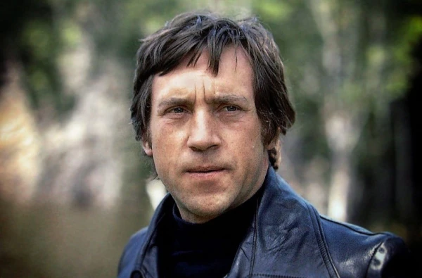 The Death Mask of Vysotsky is Being Sold at Auction in Monaco — Starting at 100,000 Euros