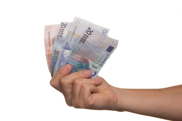 Equal Work — Different Salaries: The Gender Pay Gap in Latvia is Not Decreasing