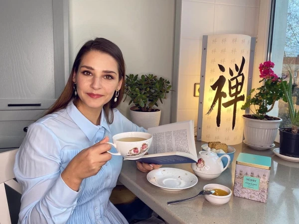 Family, Love, and Five Children: Tarkhanova Touchingly Celebrated 20 Years of Marriage