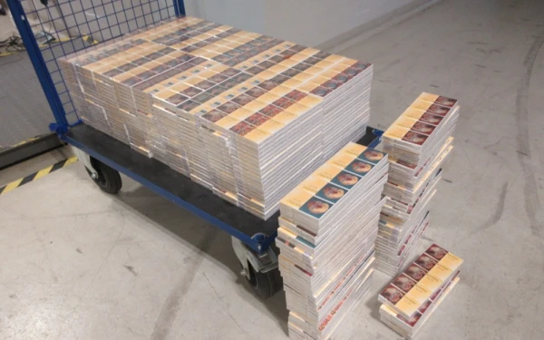 Service dog finds Russian and Belarusian cigarettes in truck with onions