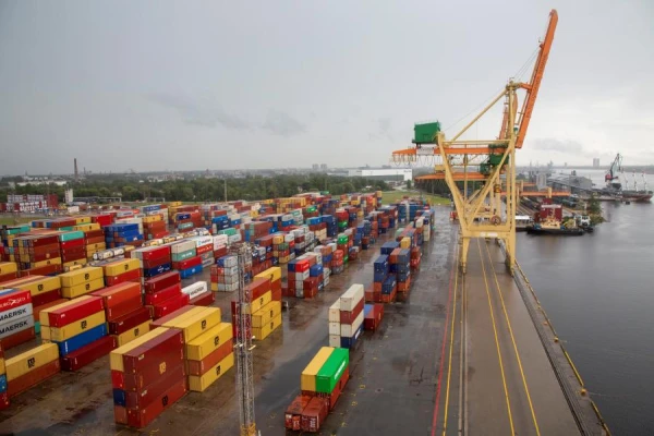 While Neighbors Run, Latvia Walks — Export Gap Grows