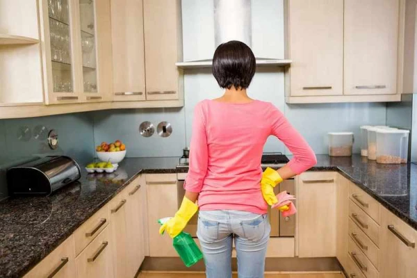 12 Kitchen Cleaning Mistakes: Preserve Your Health and Food Freshness