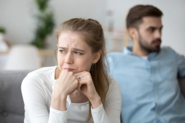 From Bloating to Low Self-Esteem: 8 Signs That a Woman Is in the Wrong Relationship