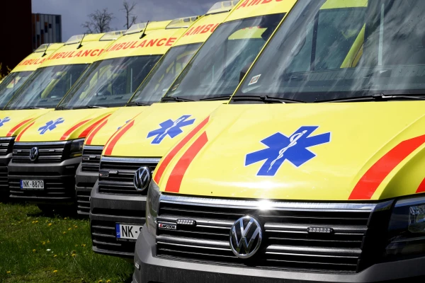 Medics on Duty in Cars: Experiment Shows Excellent Results