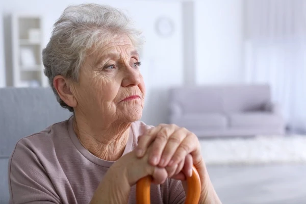Not with Children and Not Alone: Who Is Really Better to Live With After 70