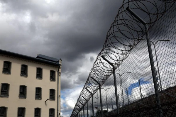 The Ministry of Justice plans to close old prisons and transition to electronic monitoring