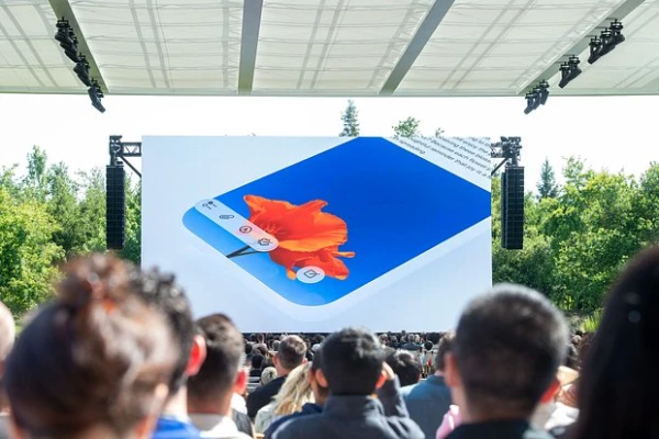 Apple Allows Users to Disable the New Design on iPhone